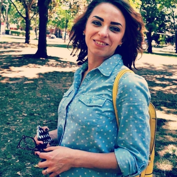 Yellow backpack - Picture 4 of 12